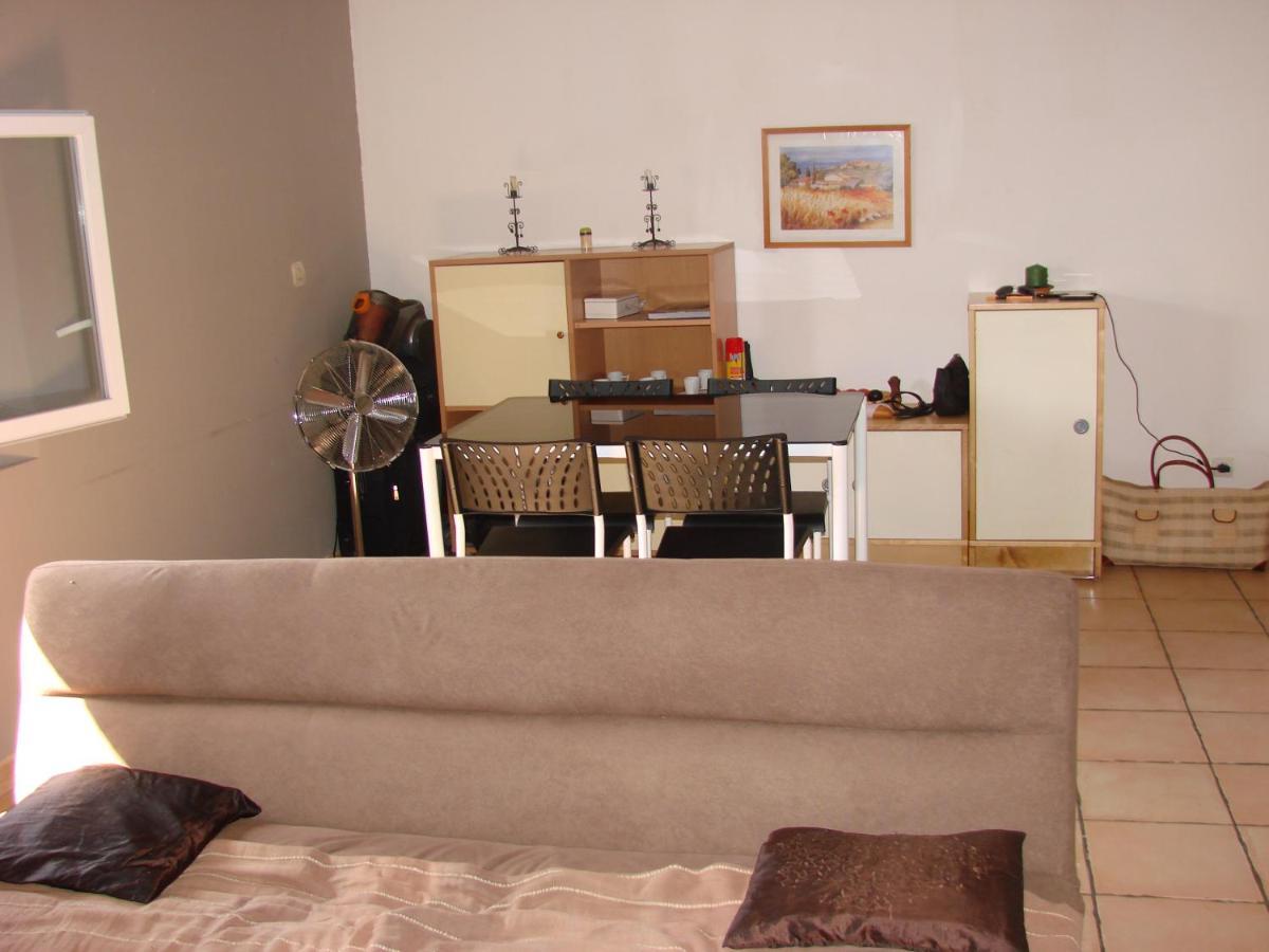 25 Fm 2 D Apartment Coursan Exterior photo